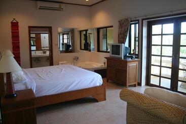 هتل Long Beach Inn