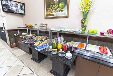 هتل Nacional Inn Curitiba Estação Shopping
