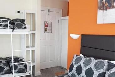هتل Seamore Guest House