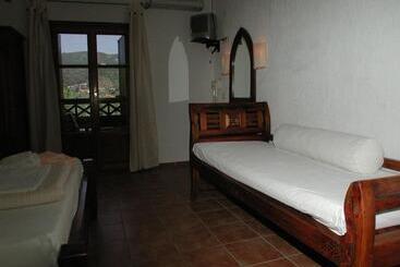 هتل Sun Accommodation