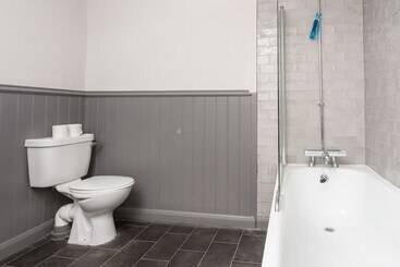 هتل White Hart, Newmarket By Marston's Inns
