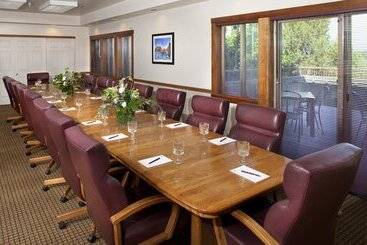 استراحتگاه The Lodge At Eagle Crest