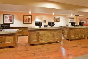 استراحتگاه The Lodge At Eagle Crest