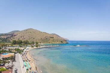 Mare Boutique
