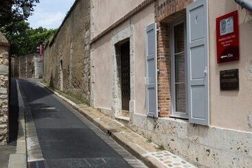 پانسیون Hôtellerie Saint Yves