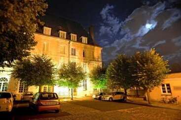 پانسیون Hôtellerie Saint Yves