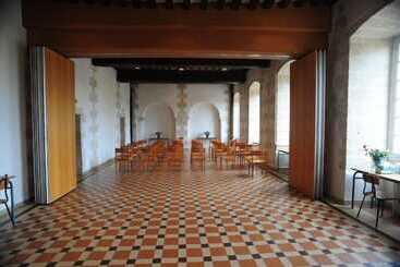 پانسیون Hôtellerie Saint Yves