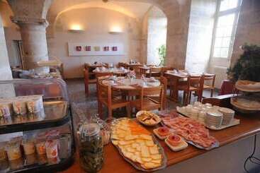 پانسیون Hôtellerie Saint Yves