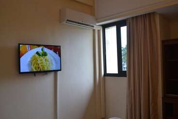 Planet Hotel