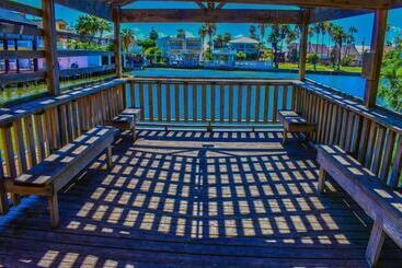 Casa Bella Hotel And Suites