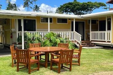 هتل Aaron’s Cottage