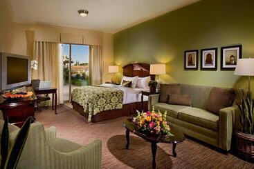 Hotel Ayres  Chino Hills