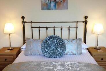 هتل Britannia Guest House