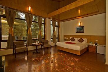 هتل Broadways Inn