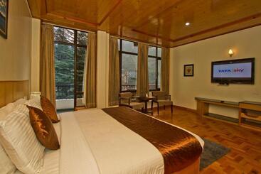 هتل Broadways Inn