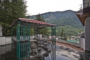 هتل Broadways Inn