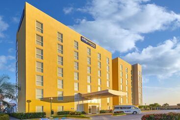 هتل City Express By Marriott Manzanillo