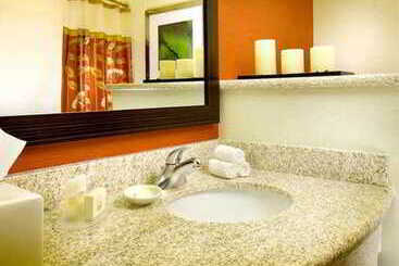 هتل Courtyard By Marriott Tyler