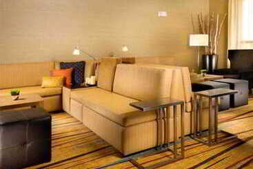 هتل Courtyard By Marriott Tyler