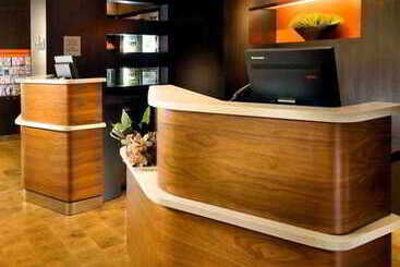 هتل Courtyard By Marriott Tyler