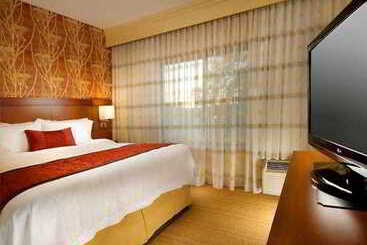 هتل Courtyard By Marriott Tyler