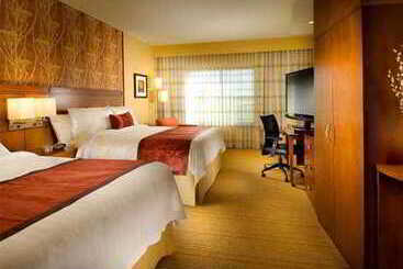 هتل Courtyard By Marriott Tyler