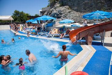 هتل Golden Age Crystal Bodrum All Inclusive