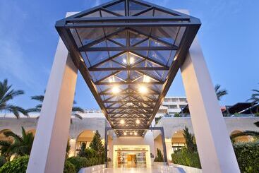 Kipriotis Panorama Hotel & Suites