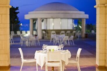 Kipriotis Panorama Hotel & Suites
