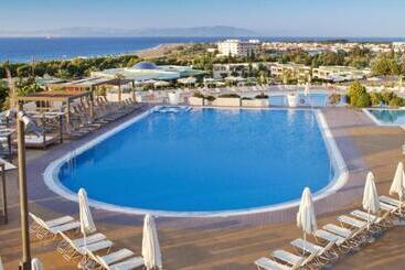 Kipriotis Panorama Hotel & Suites