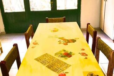 هتل La Loma   Vieja Casona