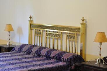 هتل La Loma   Vieja Casona