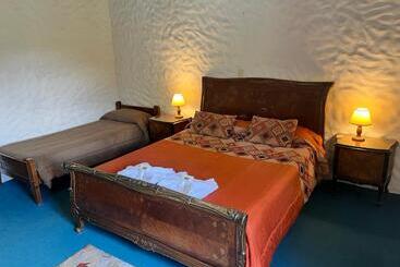 هتل La Loma   Vieja Casona
