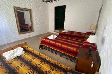 هتل La Loma   Vieja Casona