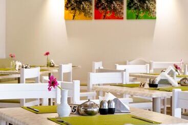 Lindos White Hotel & Suites