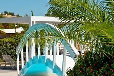 Lindos White Hotel & Suites