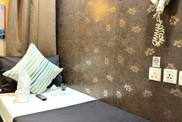 هتل New International Guest House
