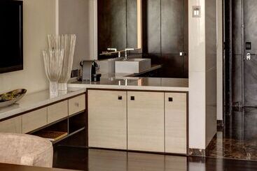 Park Hyatt Hotel And Residences, Hyderabad
