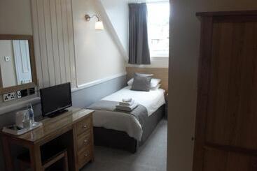 هتل Powys Lodge