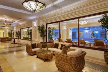 هتل Rixos Almaty