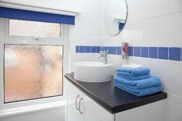 Hotelli The Meltham Guesthouse Scarborough