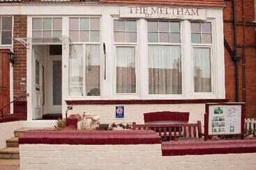 Hotelli The Meltham Guesthouse Scarborough