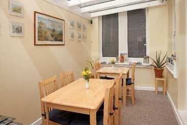 Hotelli The Meltham Guesthouse Scarborough