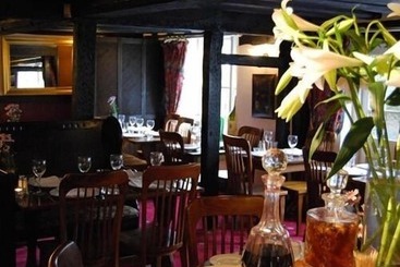 هتل The Plume Of Feathers
