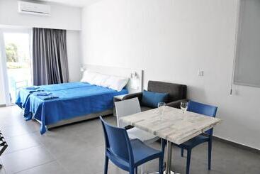 Kaos Hotel Apartments