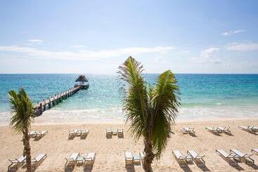 استراحتگاه Blue Diamond Luxury Boutique - All Inclusive Adults Only