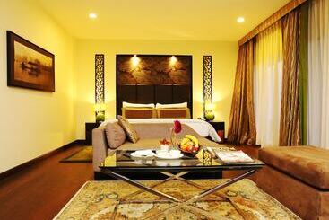 استراحتگاه Taj Dal View Srinagar