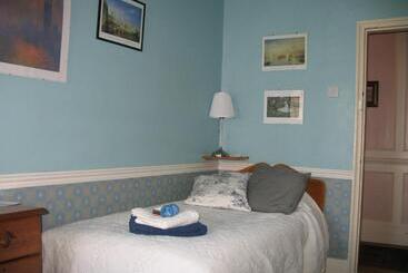 Rothmans B&b