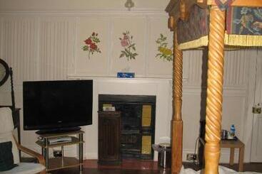 Rothmans B&b