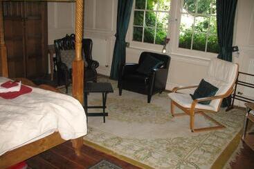 Rothmans B&b